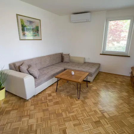 Apartma Pri Klari Lägenhet