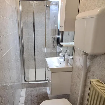 Apartment Apartma Pri Klari *
