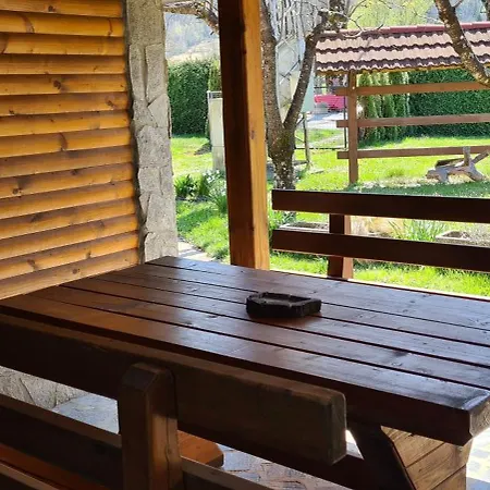 Apartma Pri Klari Appartement